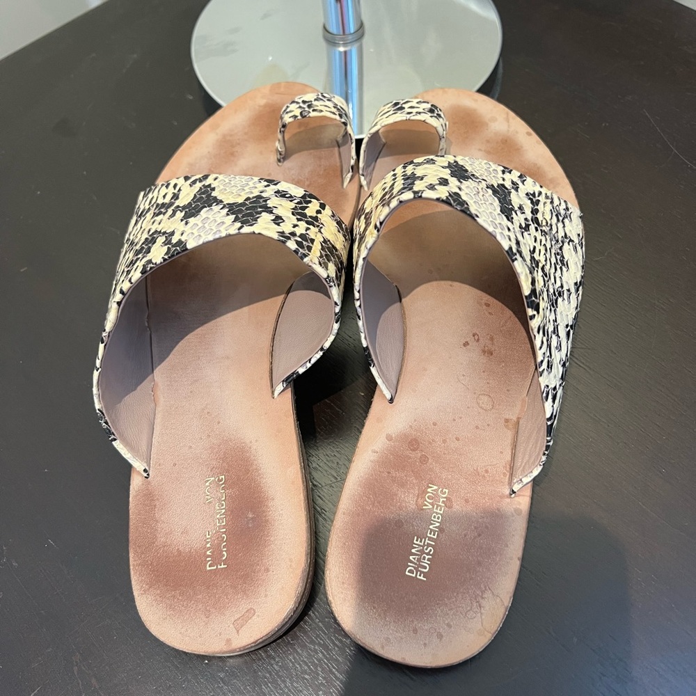 DIANE VON FURSTENBURG Snake Print Sandals - Picture 9 of 11